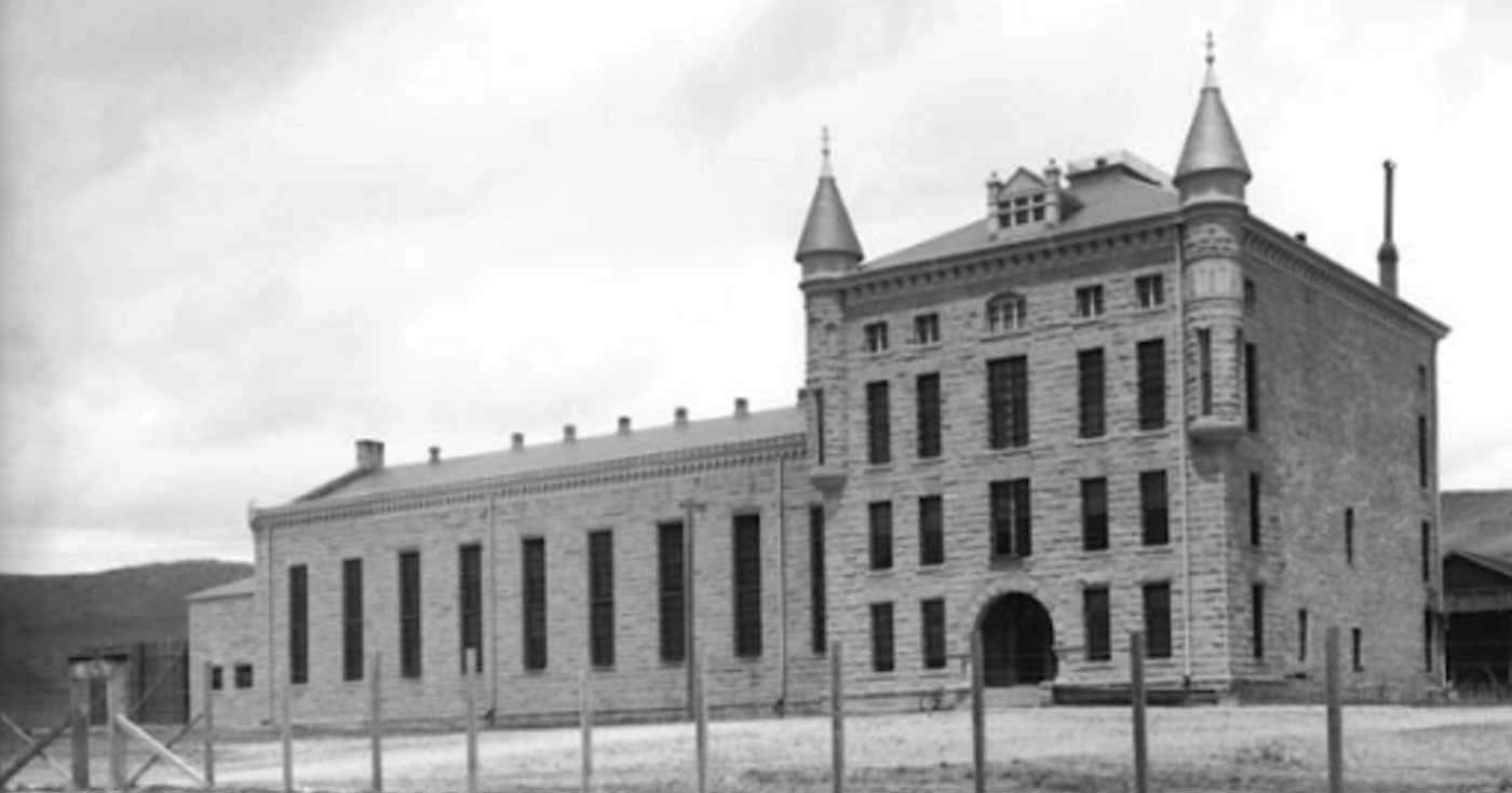 On Oct 03, 1912 Incarcerated Black Man Lynched By White Prisoners